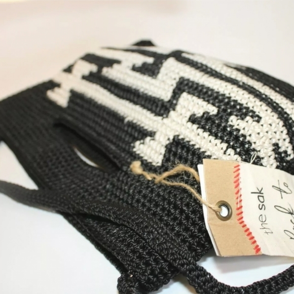 THE Sak NEW Back To Bali Limited Edition Womens Knit Purse - Picture 4 of 9